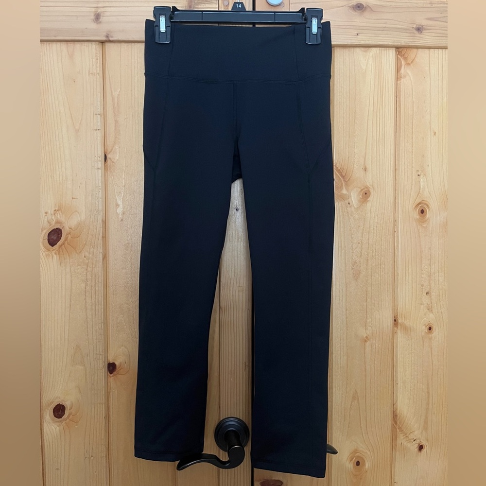 EUC Under Armour Cropped Leggings Black Sz Small